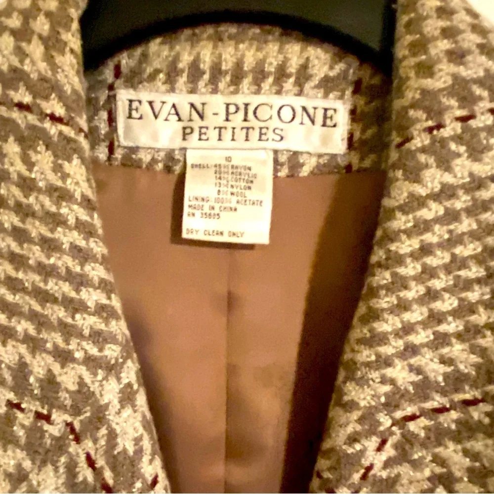 Ladies Blazer - Picture 5 of 6